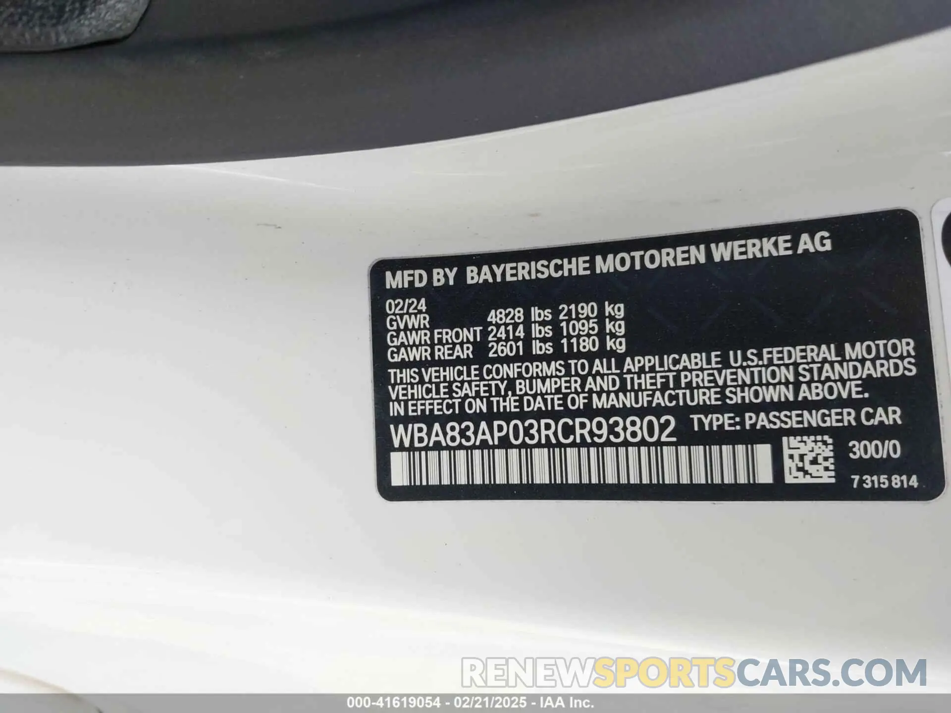 9 Photograph of a damaged car WBA83AP03RCR93802 BMW M440I 2024