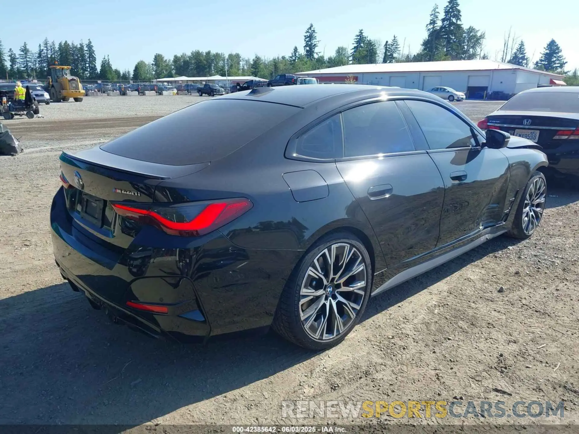 4 Photograph of a damaged car WBA13AW02NFL97513 BMW M440I GRAN COUPE 2022