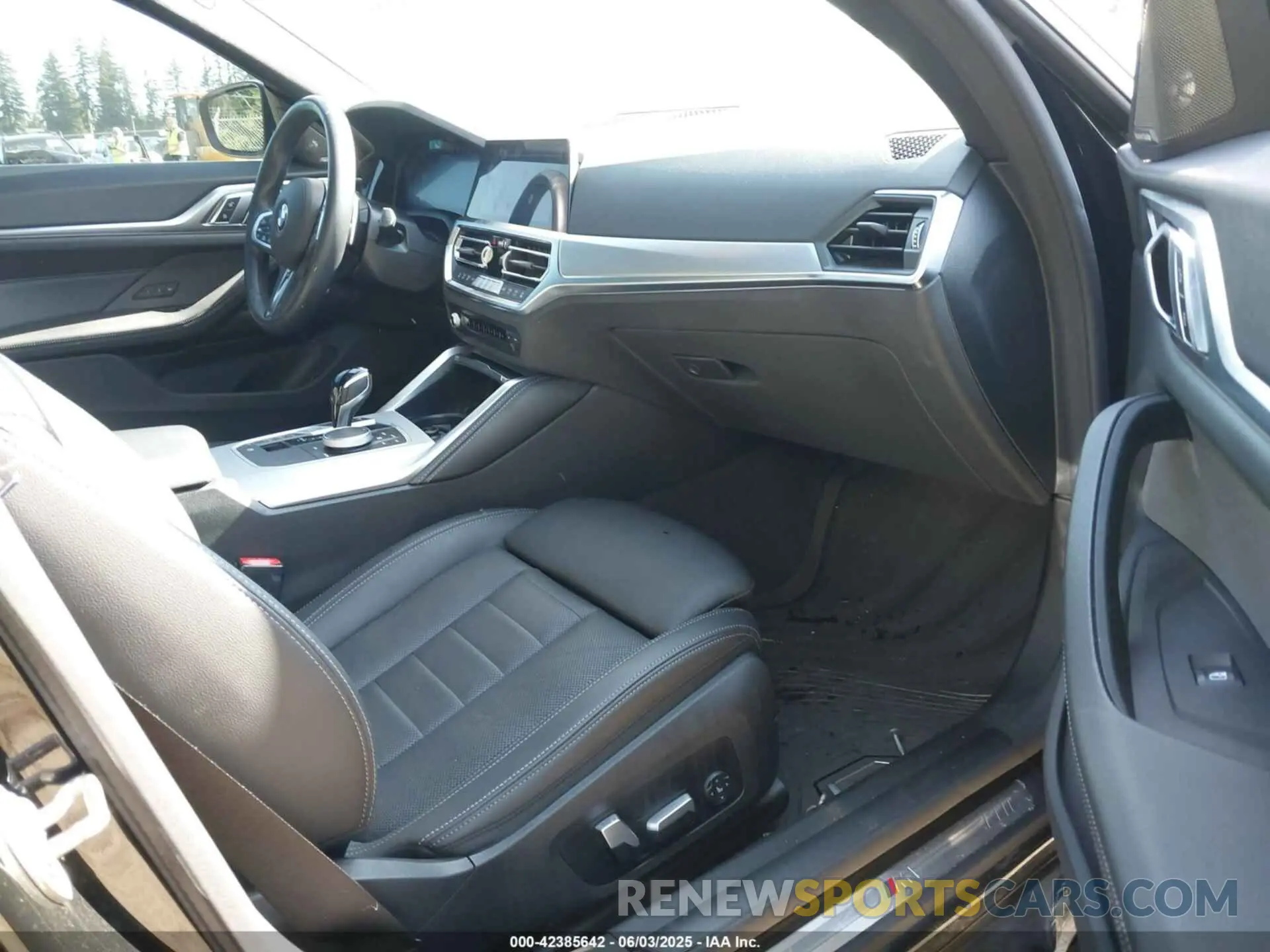 5 Photograph of a damaged car WBA13AW02NFL97513 BMW M440I GRAN COUPE 2022