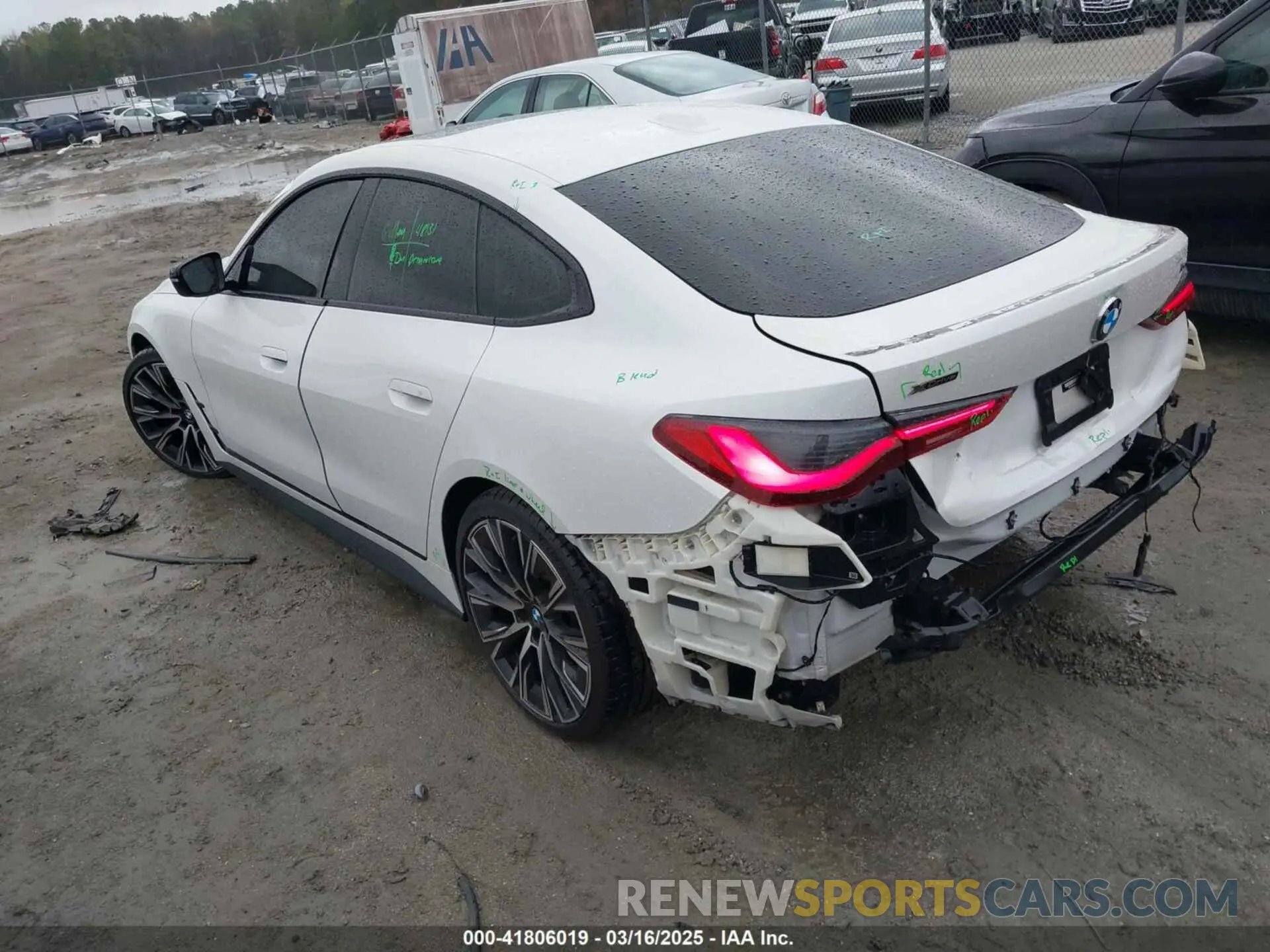 3 Фотография поврежденного автомобиля WBA13AW09NFM30121 BMW M440I GRAN COUPE 2022