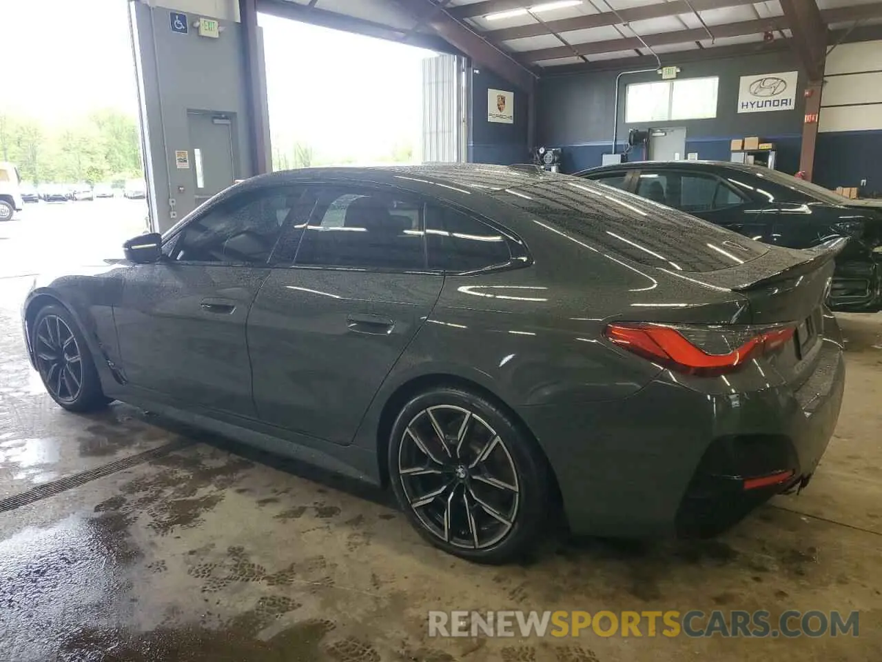 2 Фотография поврежденного автомобиля WBA13AW07NFN13384 BMW M440XI GRA 2022