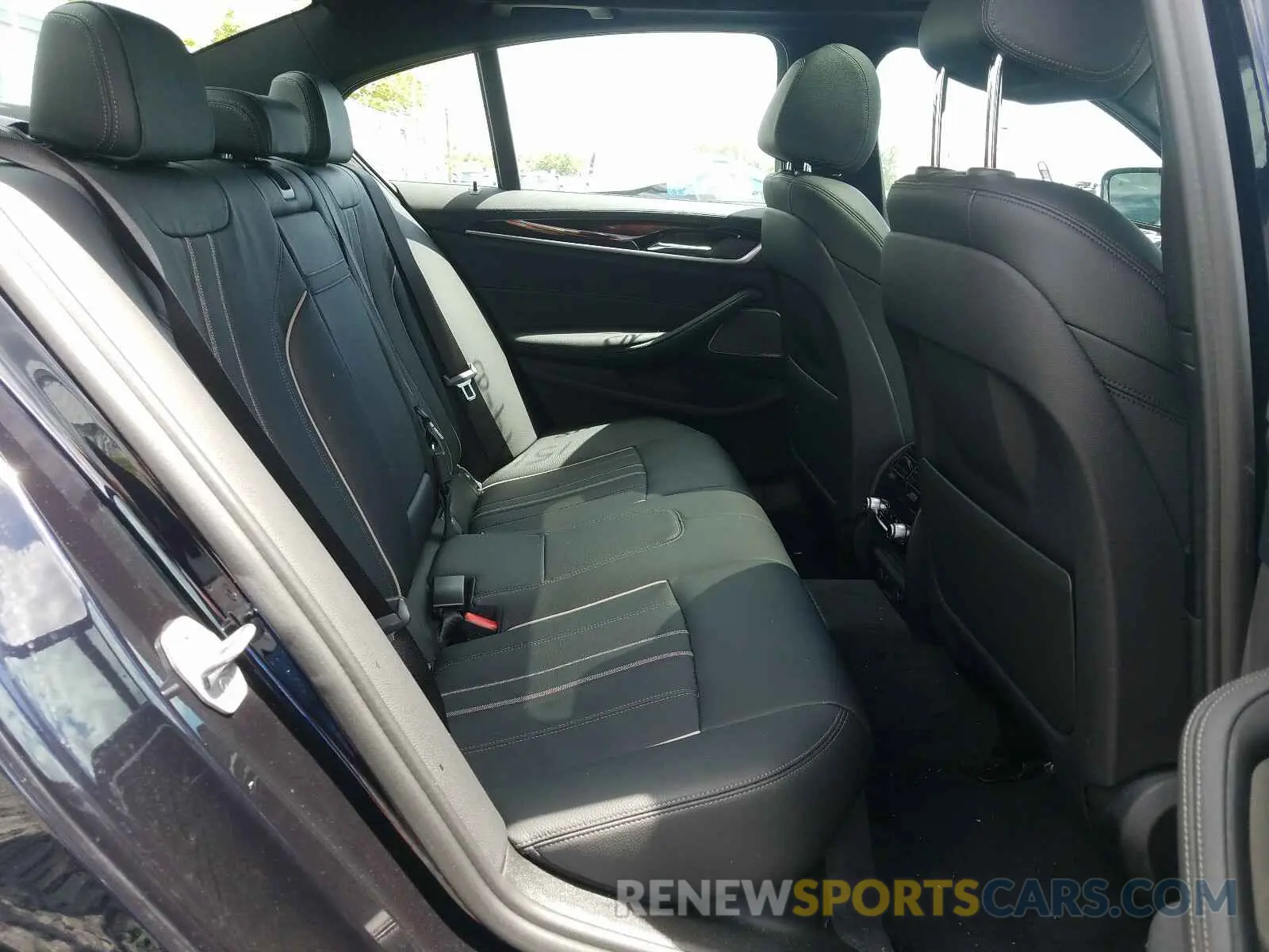 6 Photograph of a damaged car WBAJB9C53KB287509 BMW M5 2019