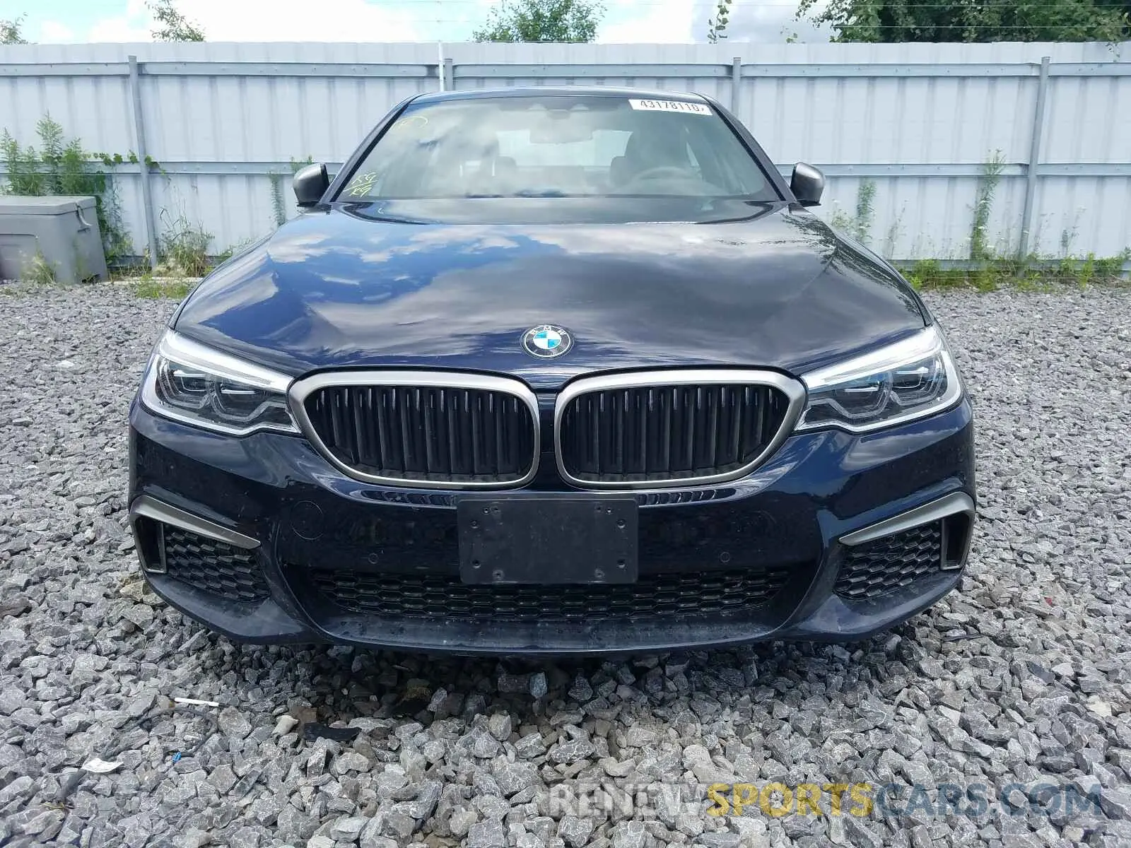 9 Photograph of a damaged car WBAJB9C53KB287509 BMW M5 2019