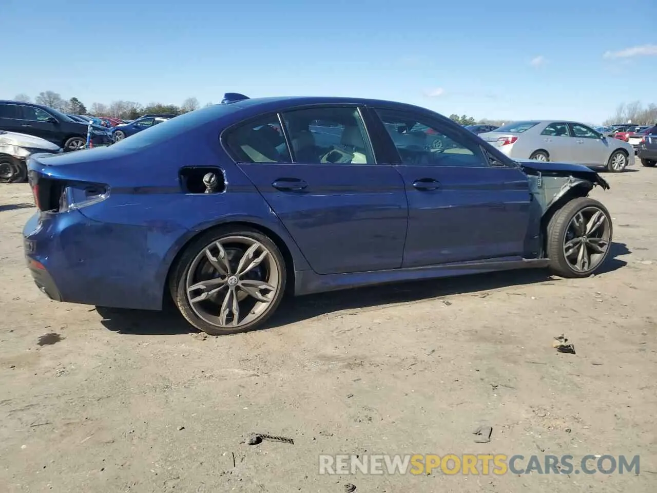 3 Фотография поврежденного автомобиля WBAJB9C54KB288202 BMW M5 2019