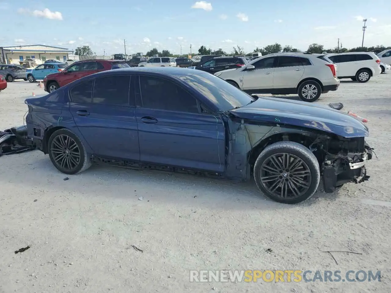 4 Photograph of a damaged car WBAJB9C54KB288670 BMW M5 2019