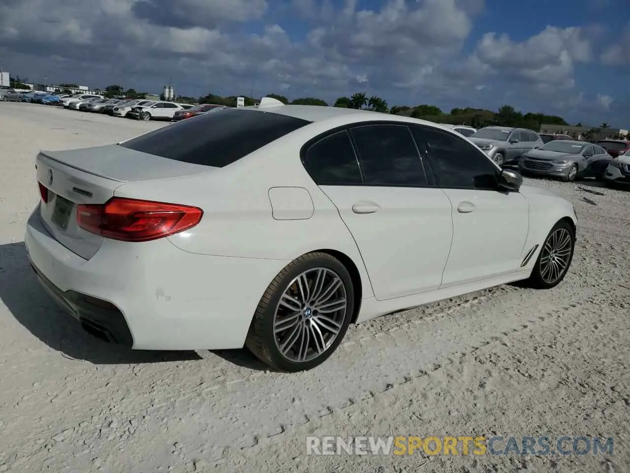 3 Photograph of a damaged car WBAJB9C56KB288170 BMW M5 2019