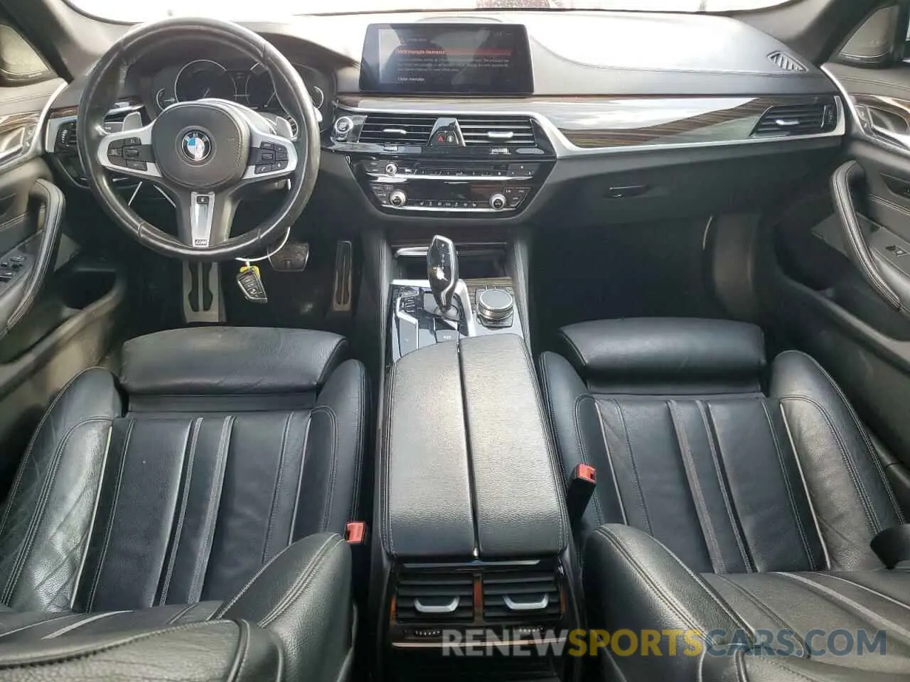8 Photograph of a damaged car WBAJB9C56KB288170 BMW M5 2019