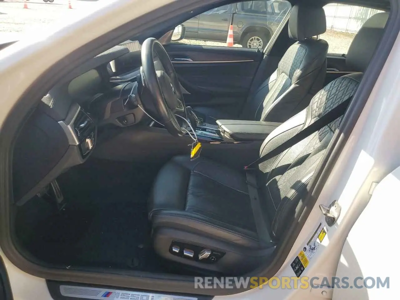 7 Photograph of a damaged car WBAJB9C57KB288727 BMW M5 2019