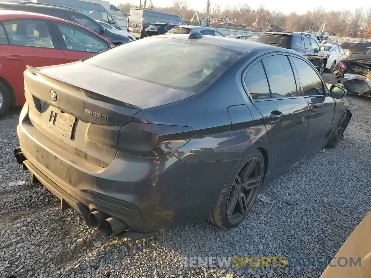 3 Photograph of a damaged car WBAJB9C59KB287496 BMW M5 2019