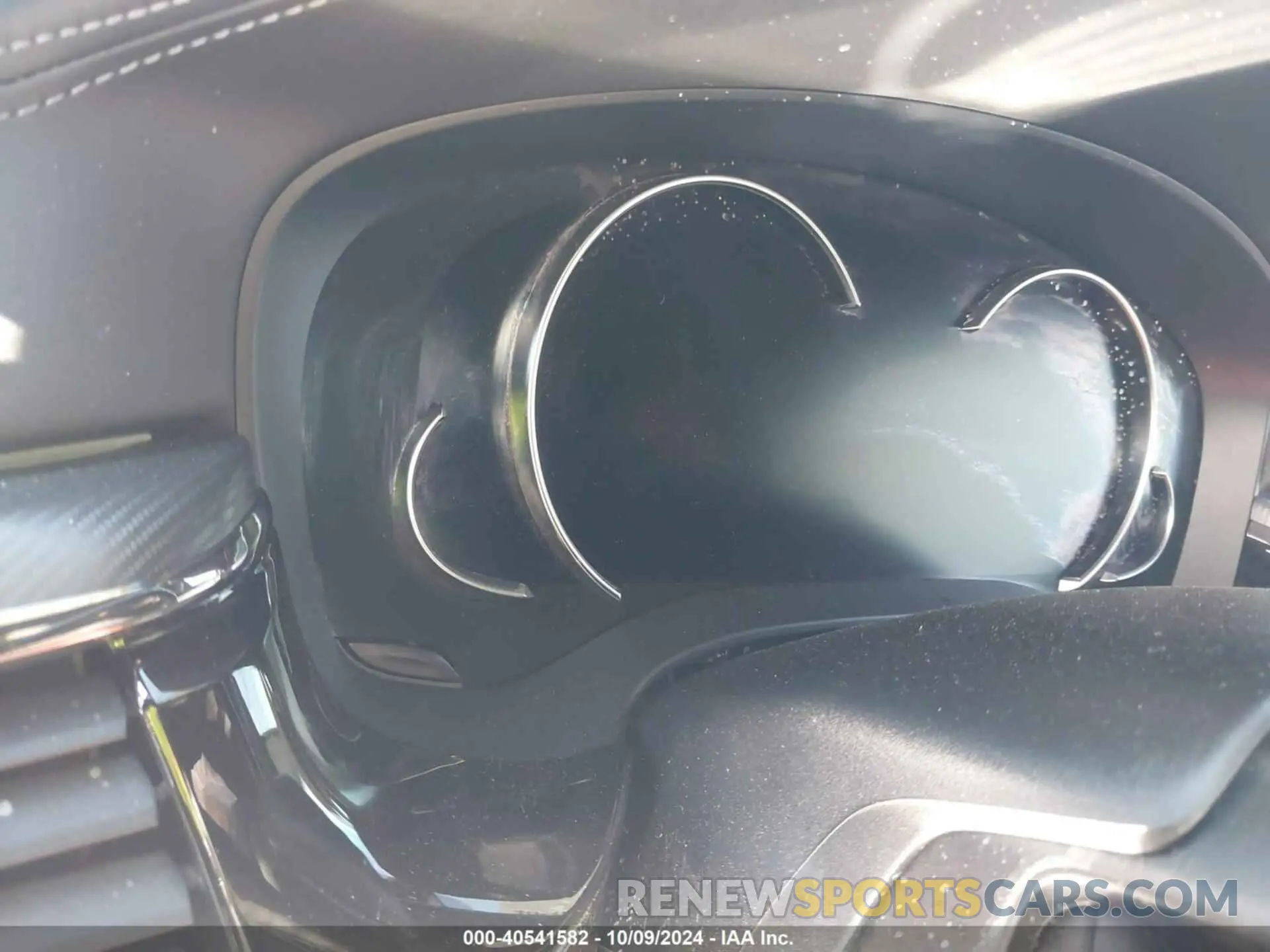 16 Photograph of a damaged car WBSJF0C54KB285845 BMW M5 2019