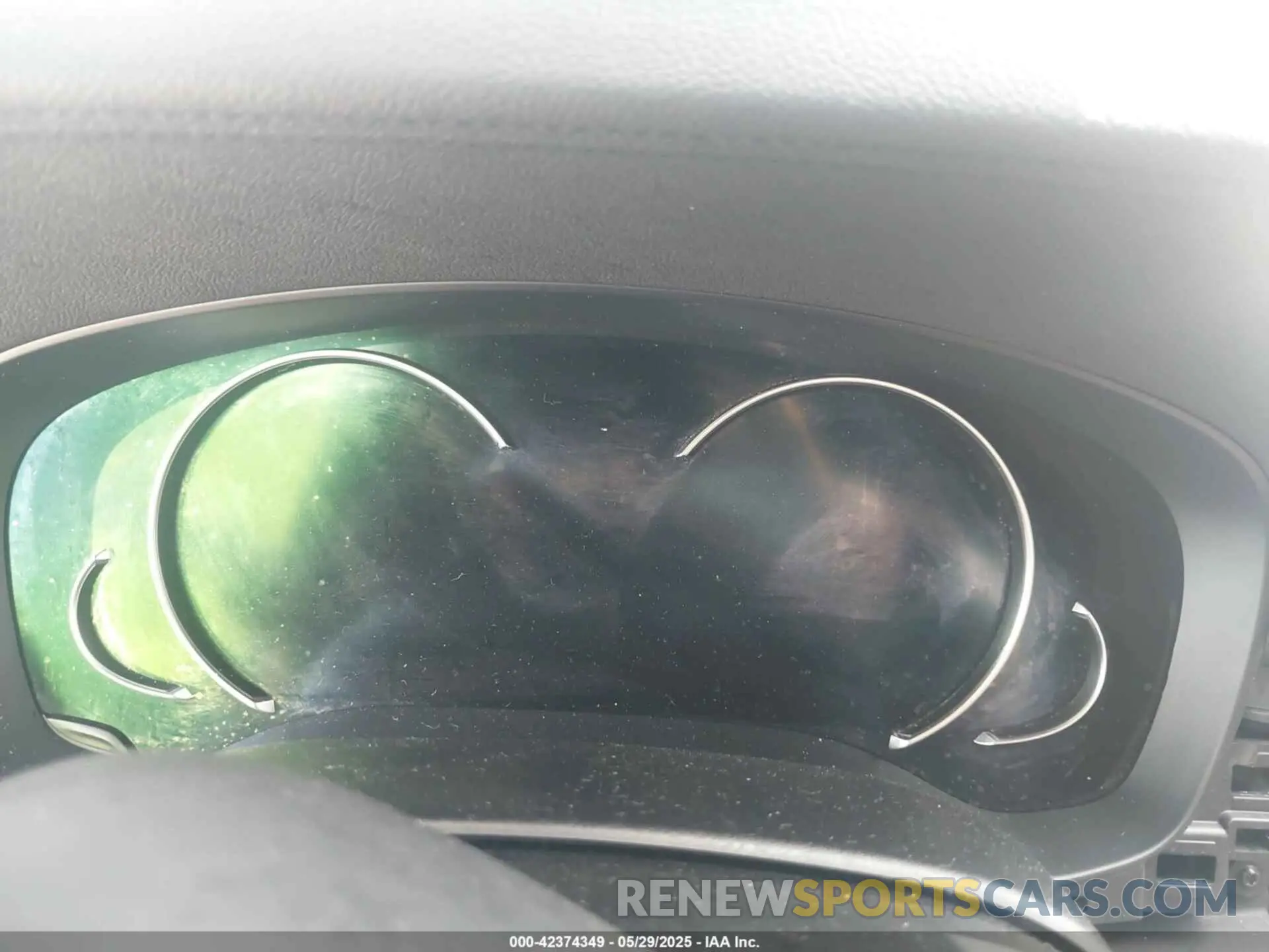 7 Photograph of a damaged car WBSJF0C58KB447623 BMW M5 2019