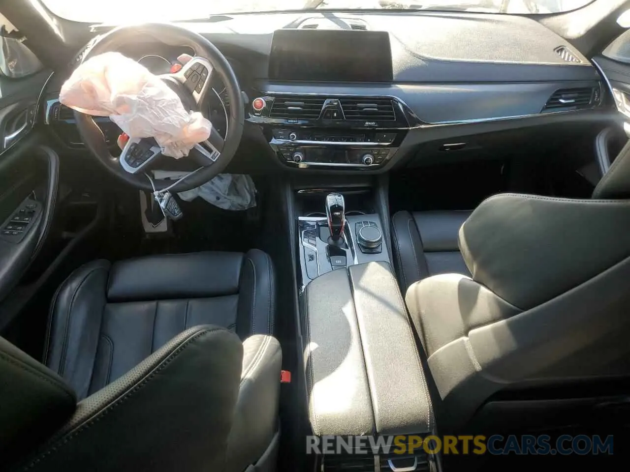 8 Фотография поврежденного автомобиля WBSJF0C58KB448352 BMW M5 2019