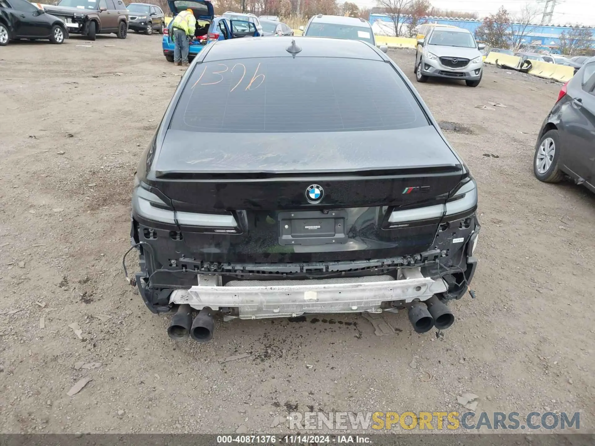 18 Photograph of a damaged car WBSJF0C01LCD33045 BMW M5 2020