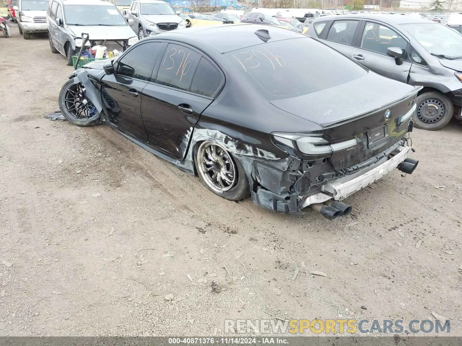 3 Photograph of a damaged car WBSJF0C01LCD33045 BMW M5 2020
