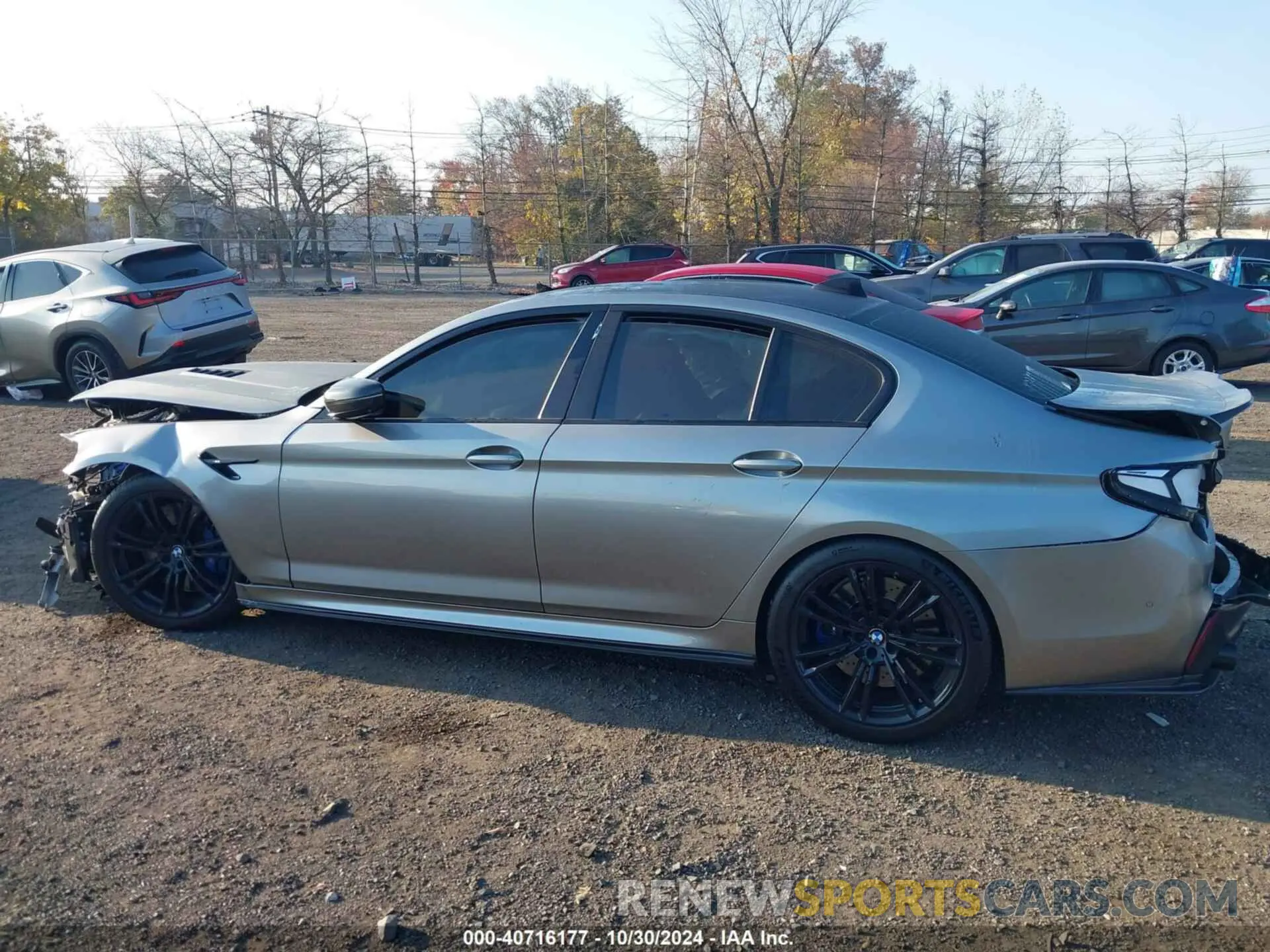 13 Photograph of a damaged car WBSJF0C06LCE13666 BMW M5 2020