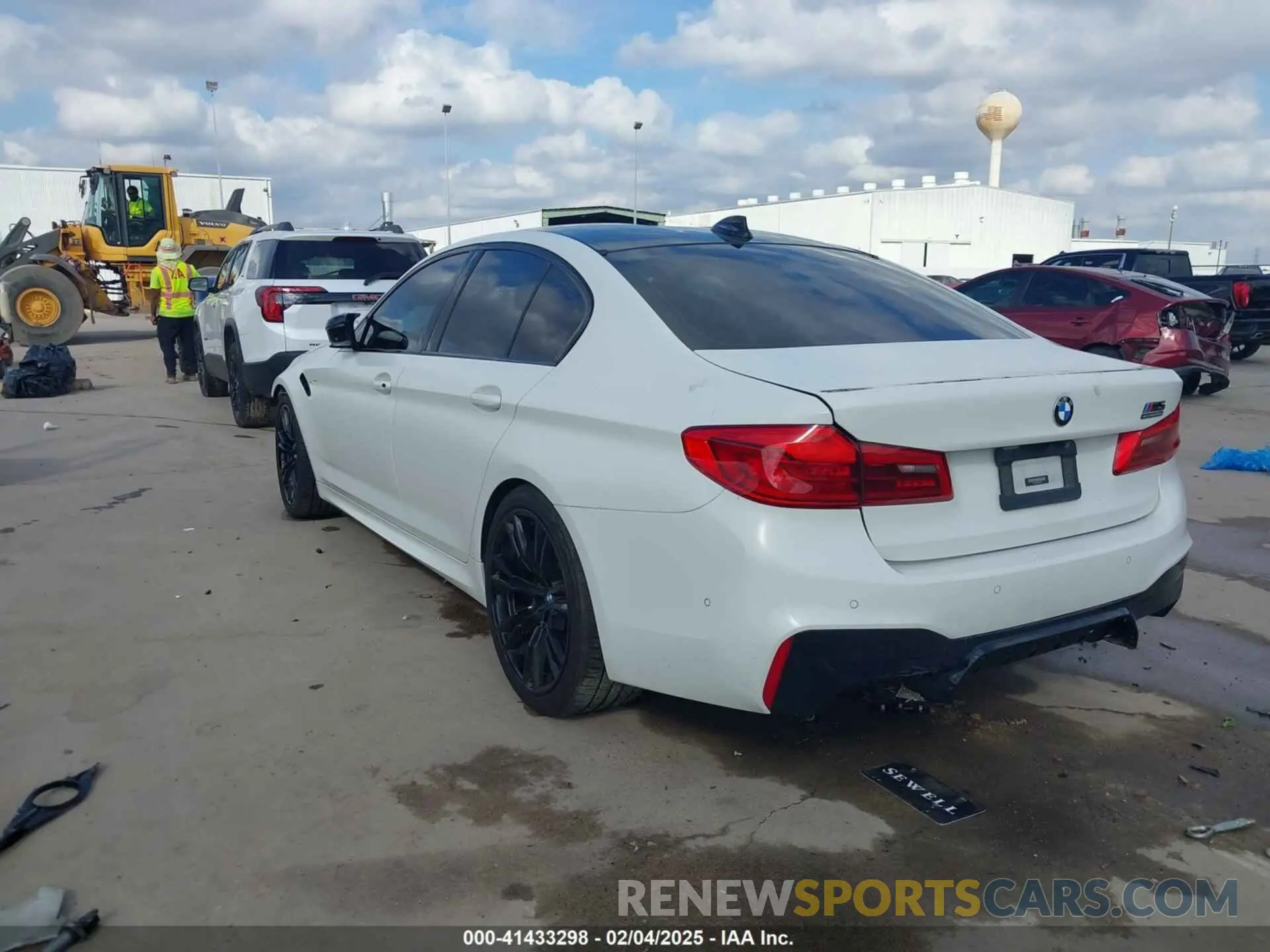 3 Photograph of a damaged car WBSJF0C08LB448907 BMW M5 2020