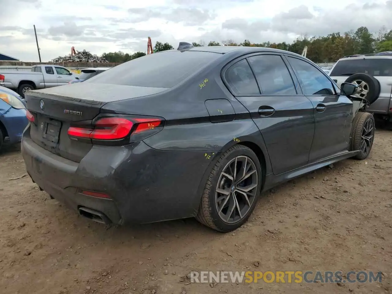 3 Фотография поврежденного автомобиля WBA13BK06MCF41921 BMW M5 2021