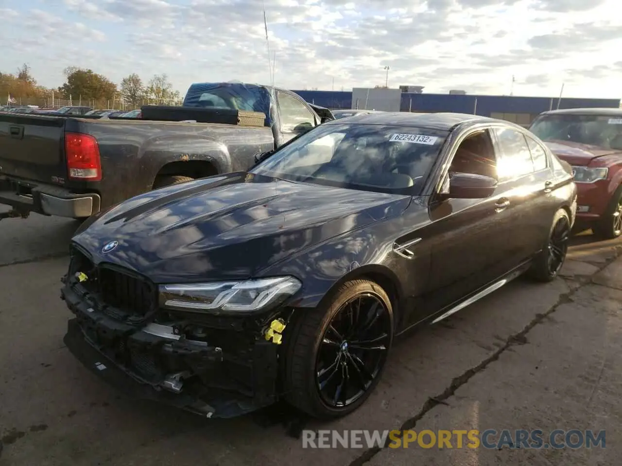 2 Фотография поврежденного автомобиля WBS83CH01MCF26346 BMW M5 2021