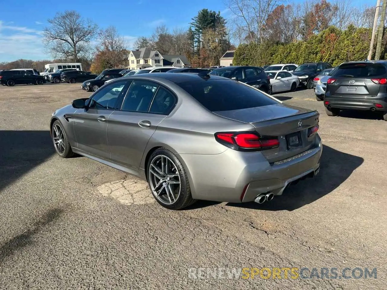 2 Photograph of a damaged car WBS83CH08MCF34587 BMW M5 2021