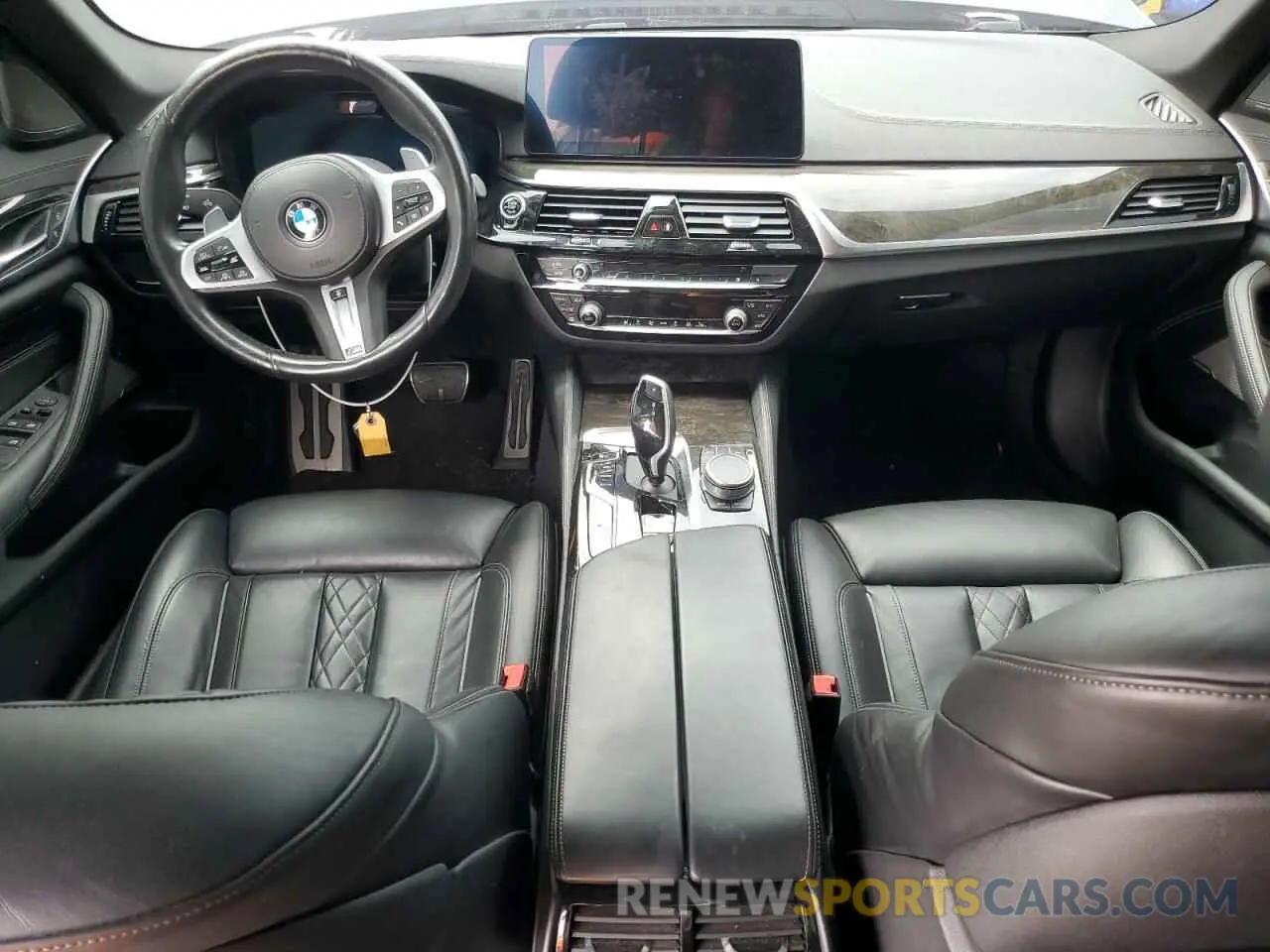8 Photograph of a damaged car WBA13BK08NCJ34424 BMW M5 2022