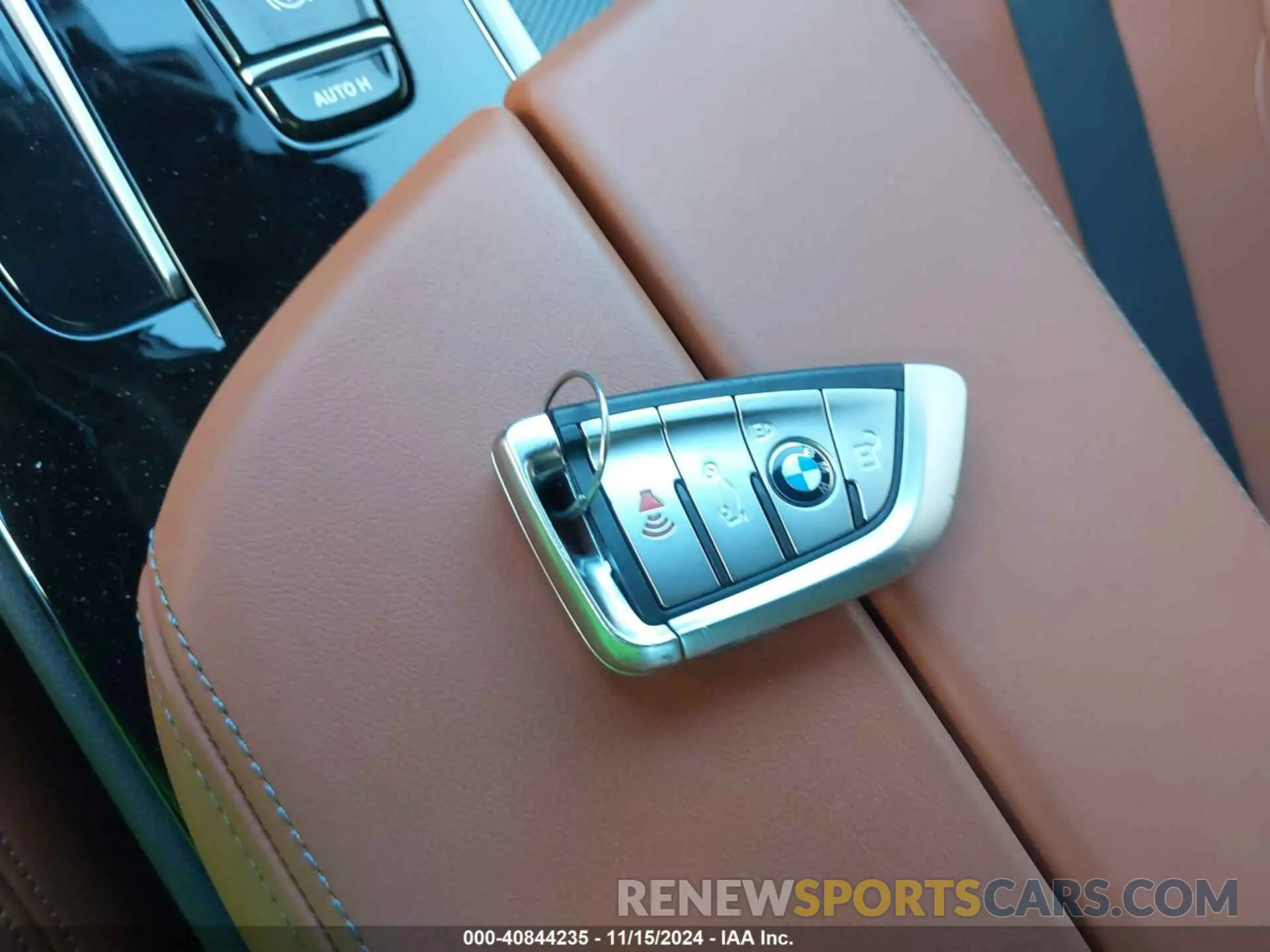 11 Фотография поврежденного автомобиля WBS83CH01NCK58820 BMW M5 2022