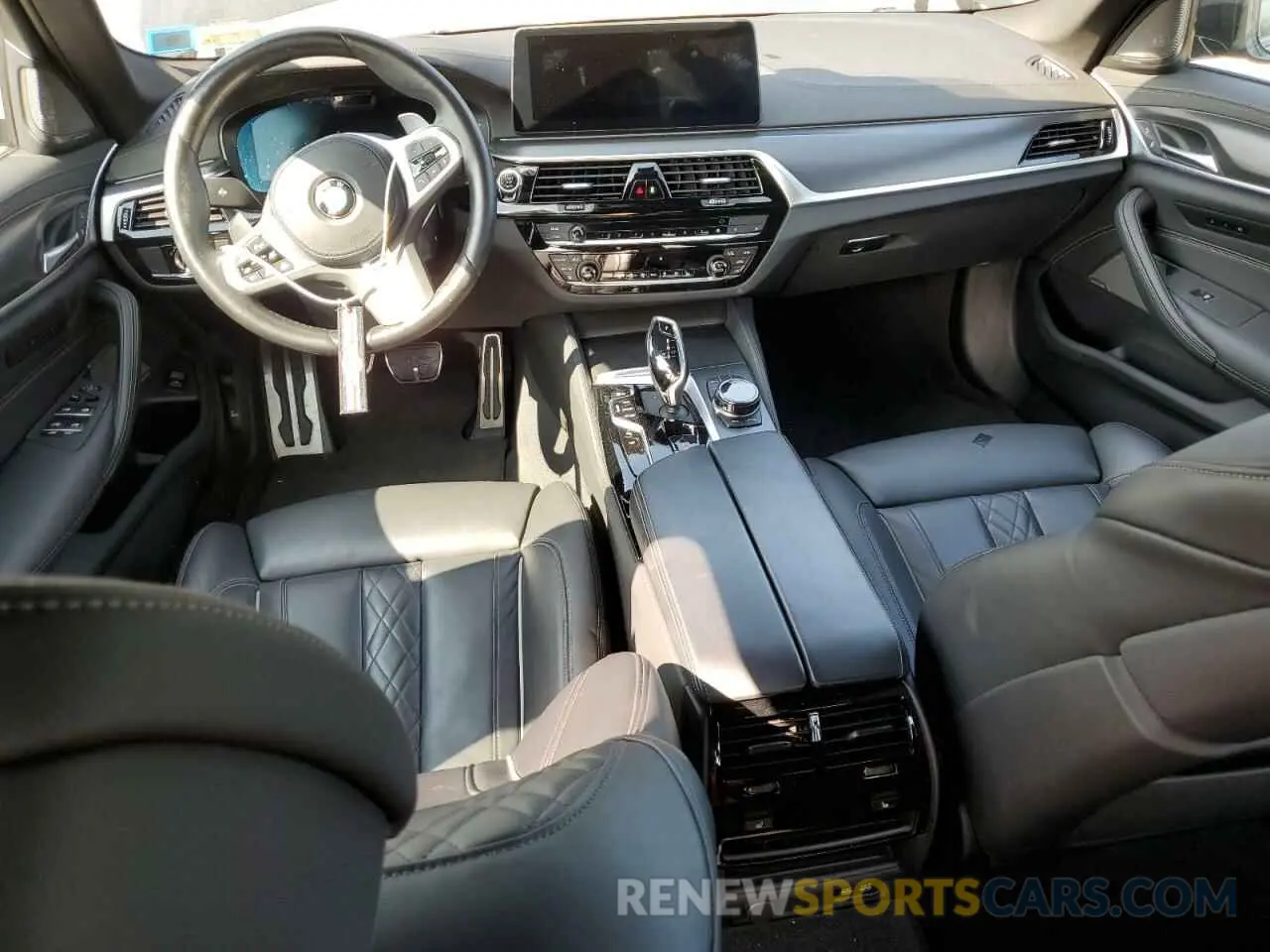 8 Фотография поврежденного автомобиля WBA13BK04PCM46128 BMW M5 2023