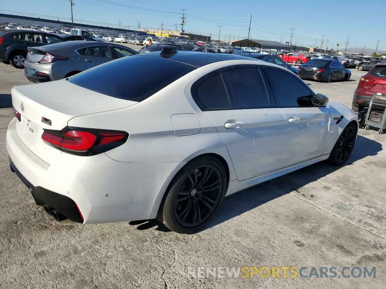 3 Фотография поврежденного автомобиля WBS83CH09PCL78724 BMW M5 2023