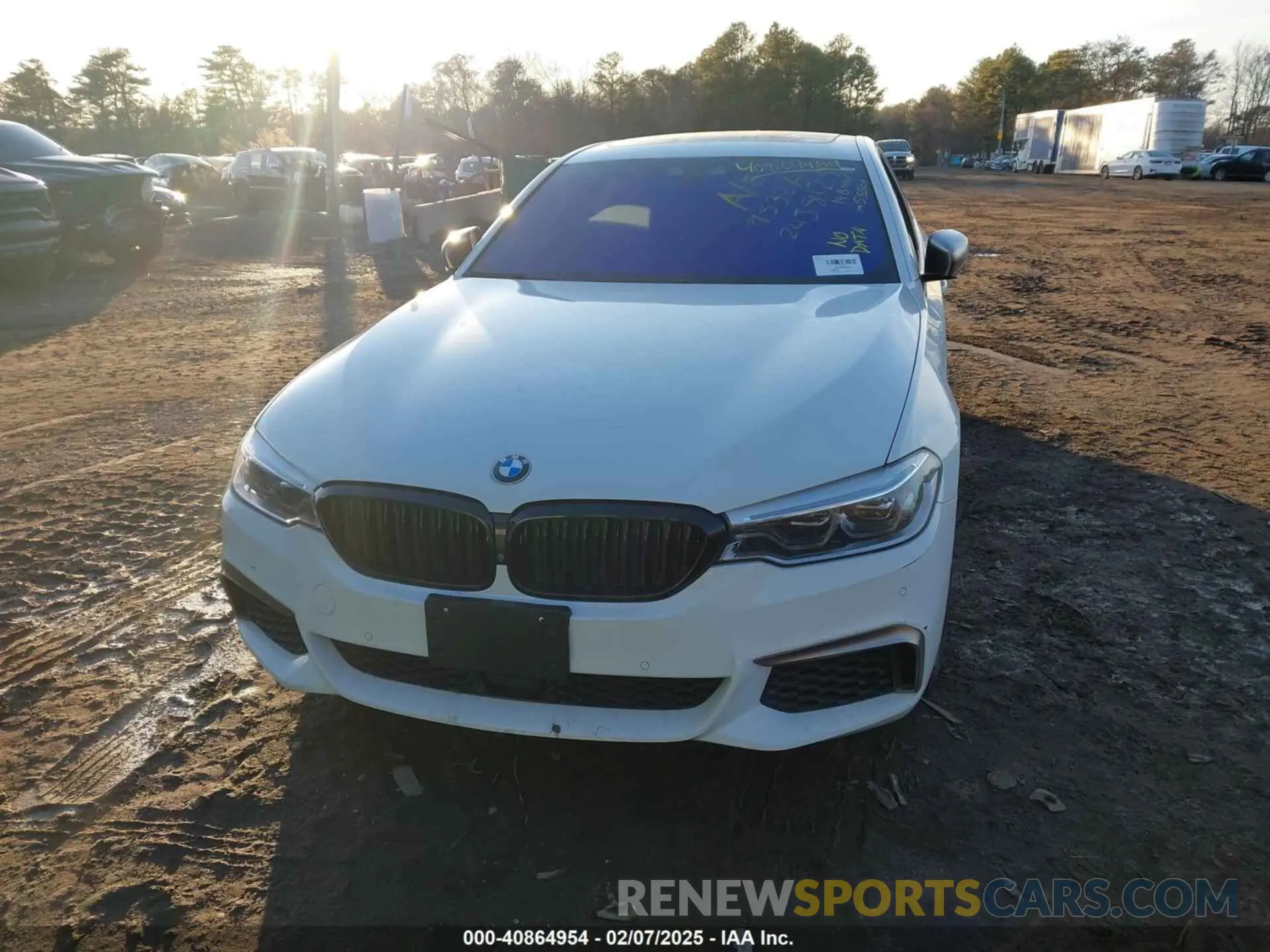 12 Фотография поврежденного автомобиля WBAJB9C51KB464204 BMW M550I 2019