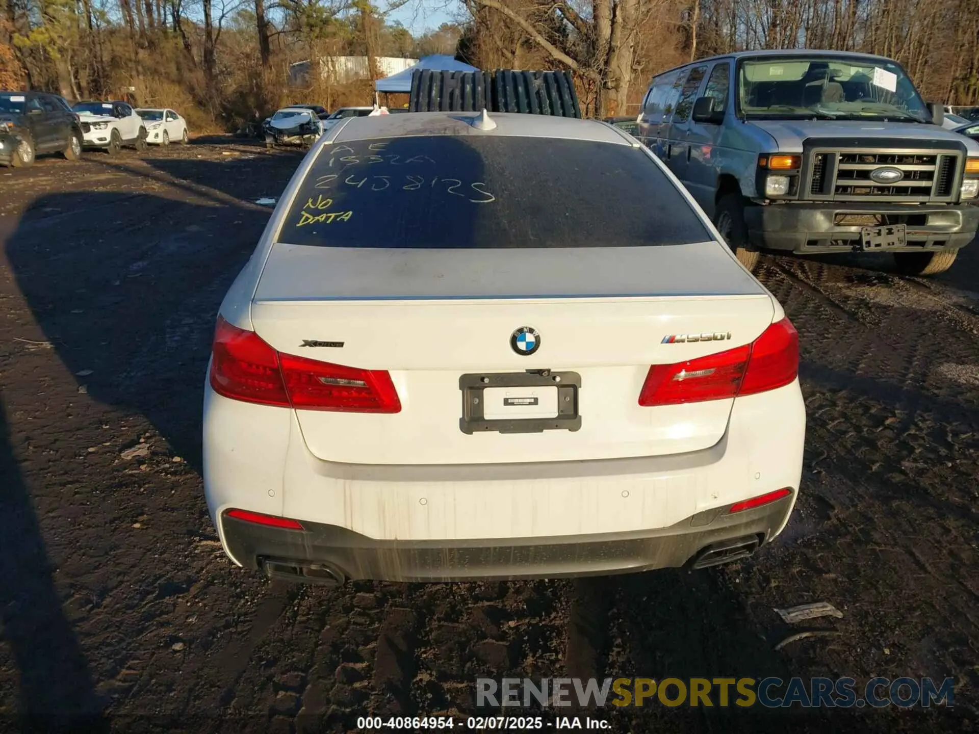 16 Фотография поврежденного автомобиля WBAJB9C51KB464204 BMW M550I 2019