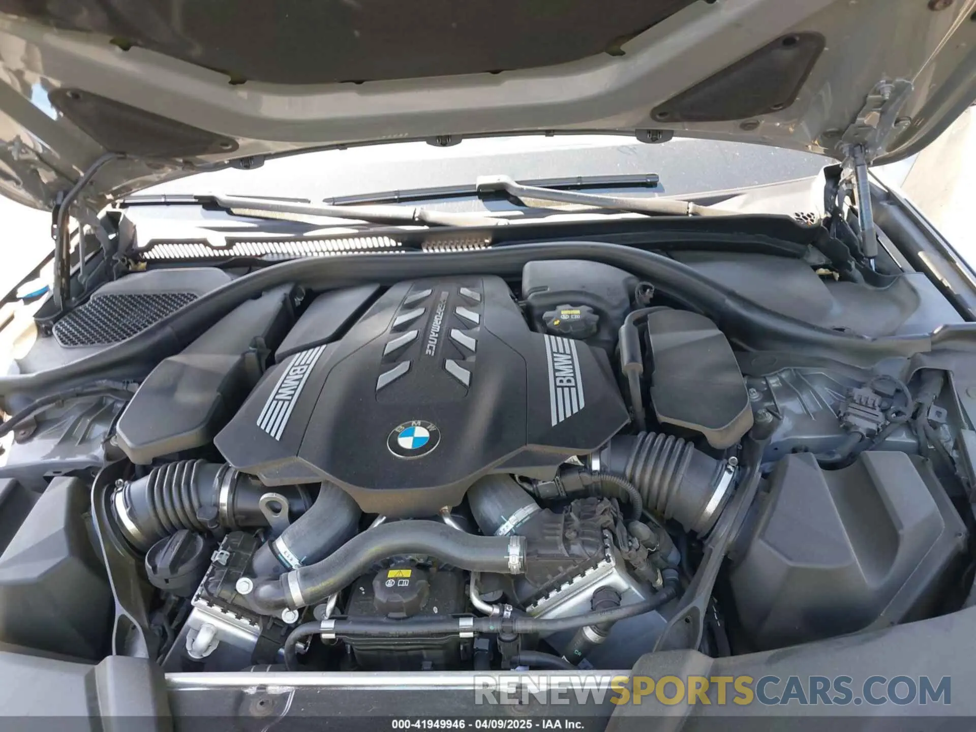 10 Фотография поврежденного автомобиля WBA13BK04MCF86288 BMW M550I 2021