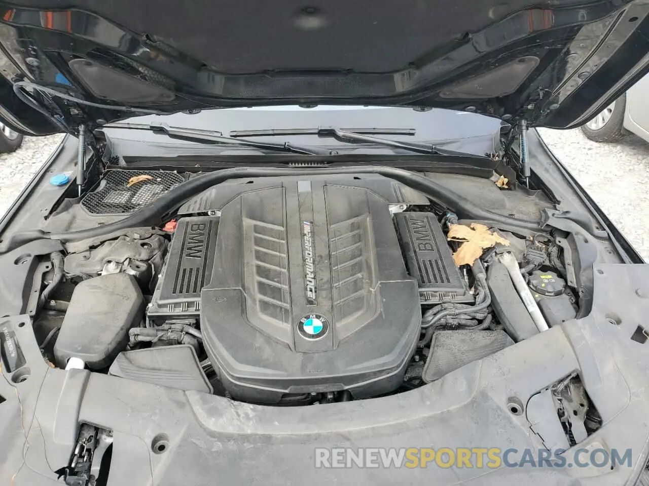 11 Фотография поврежденного автомобиля WBA7U6C06NCK59421 BMW M7 2022
