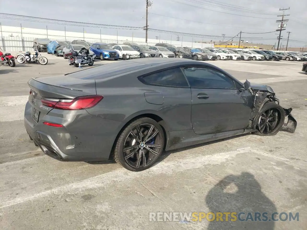 3 Photograph of a damaged car WBABC4C51KBU96056 BMW M8 2019