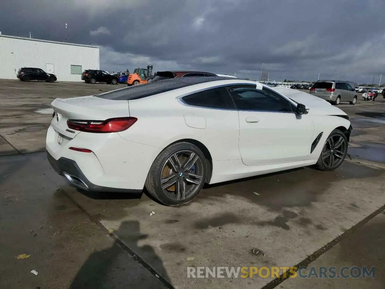 3 Photograph of a damaged car WBABC4C54KBJ35758 BMW M8 2019