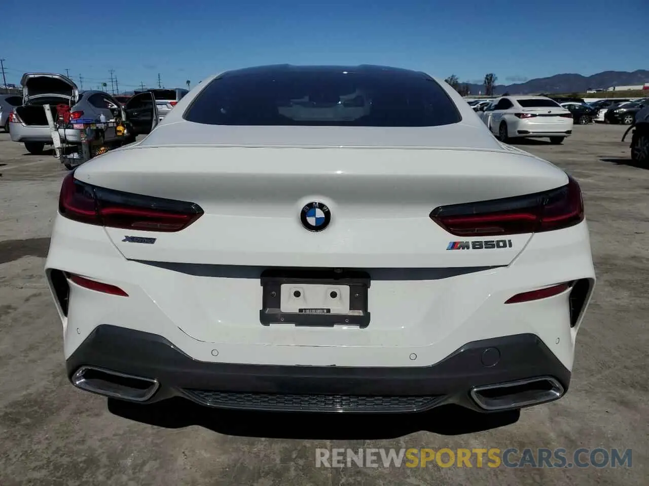 6 Photograph of a damaged car WBABC4C56KBJ35745 BMW M8 2019