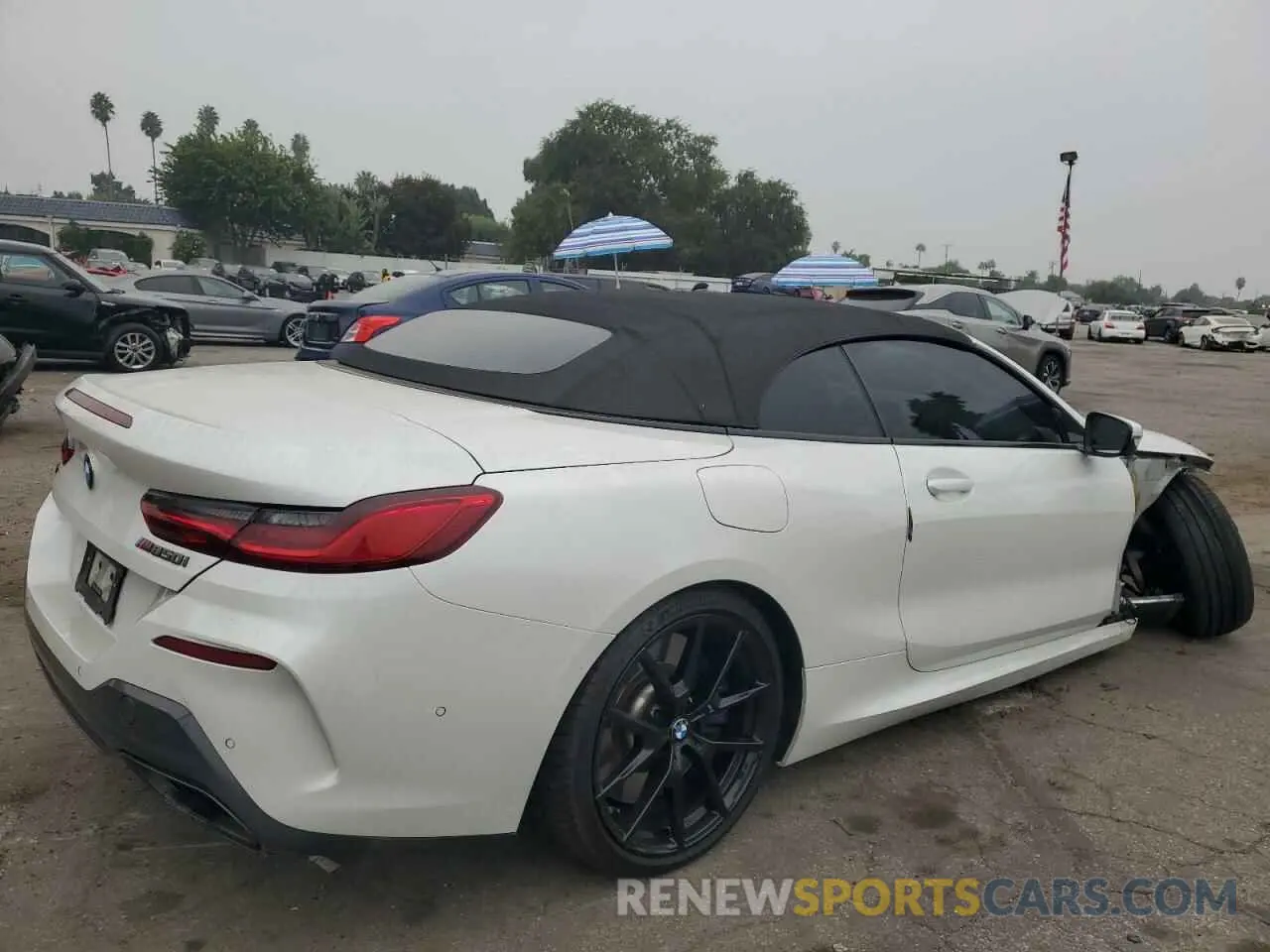 3 Photograph of a damaged car WBAFY4C57KBX38867 BMW M8 2019
