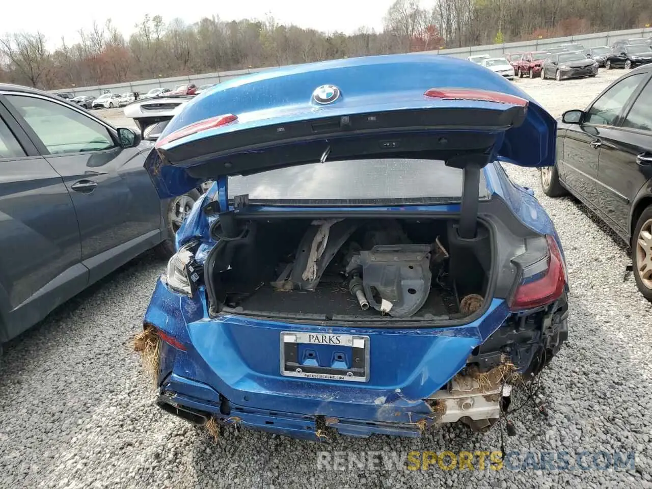 6 Photograph of a damaged car WBAGV8C03LCE29002 BMW M8 2020