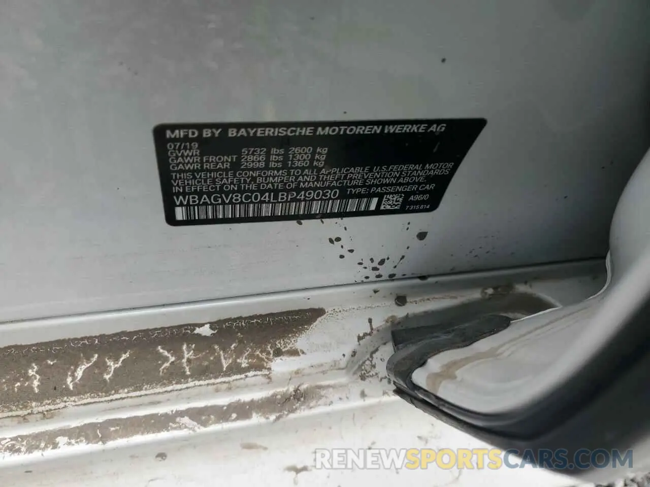 10 Photograph of a damaged car WBAGV8C04LBP49030 BMW M8 2020