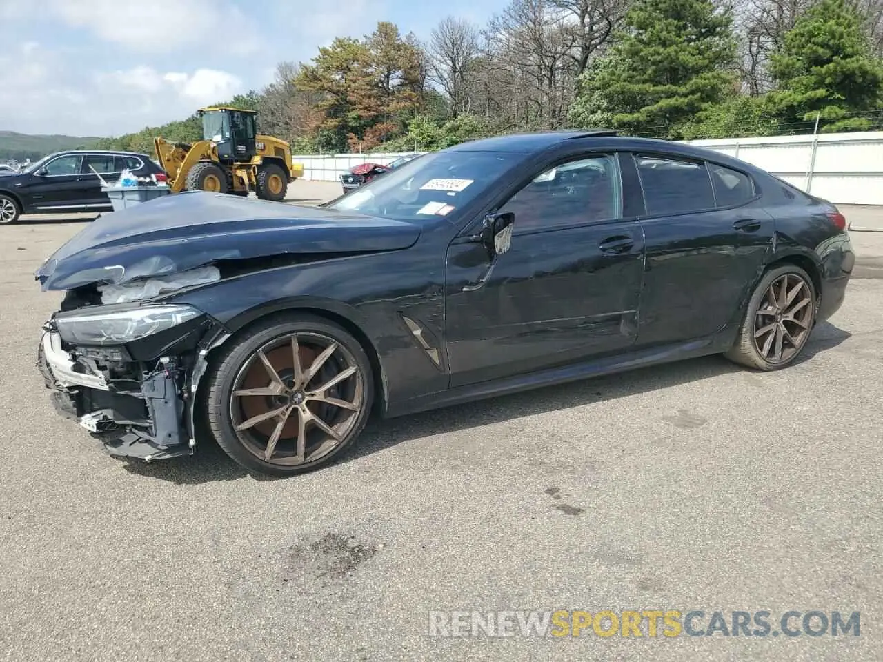 1 Фотография поврежденного автомобиля WBAGV8C07LBP48826 BMW M8 2020