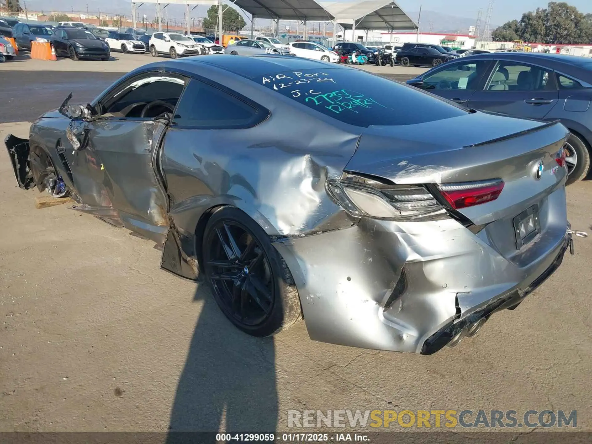 3 Photograph of a damaged car WBSAE0C00LCD21181 BMW M8 2020