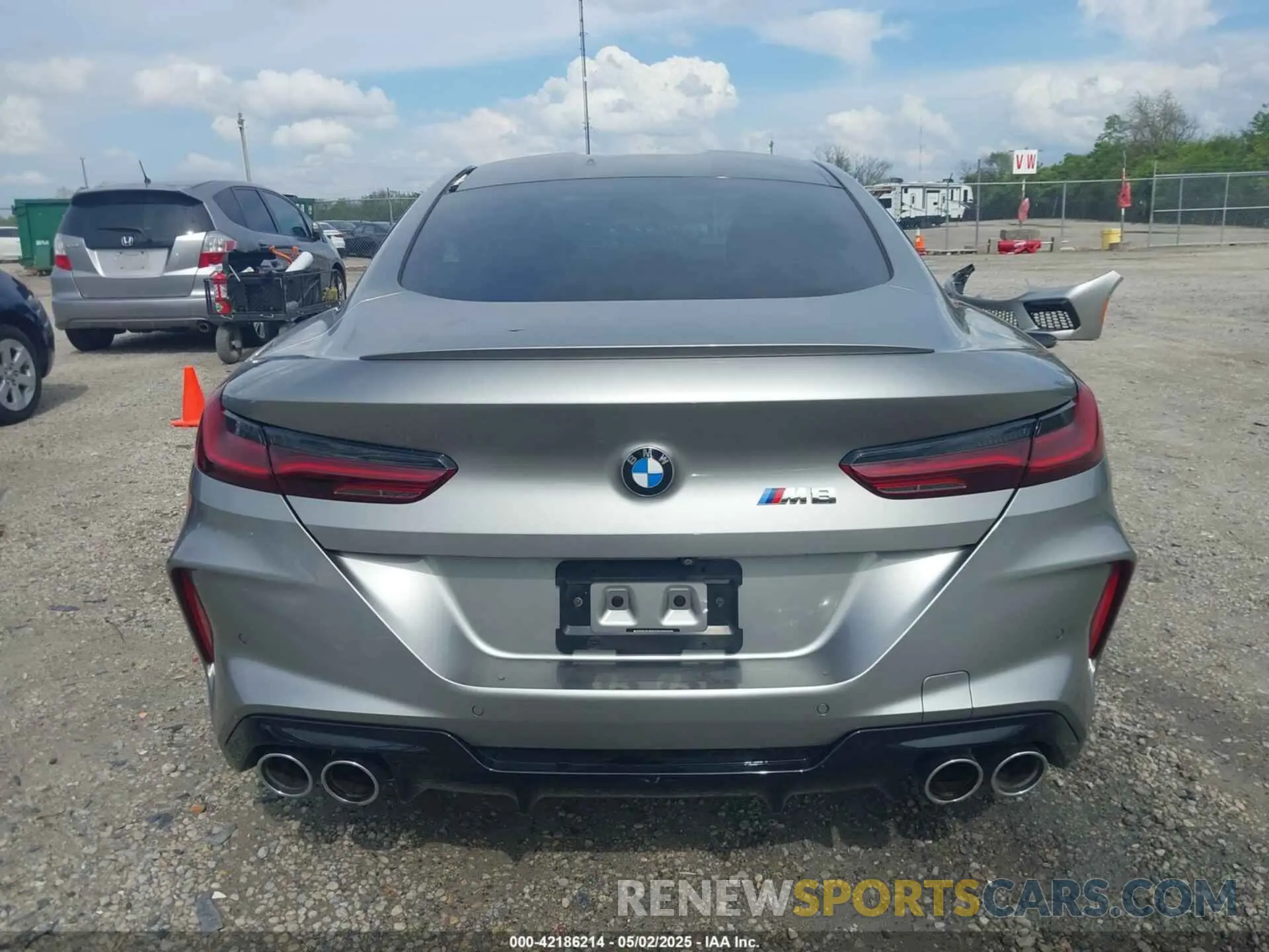 17 Фотография поврежденного автомобиля WBSAE0C04LCD82226 BMW M8 2020