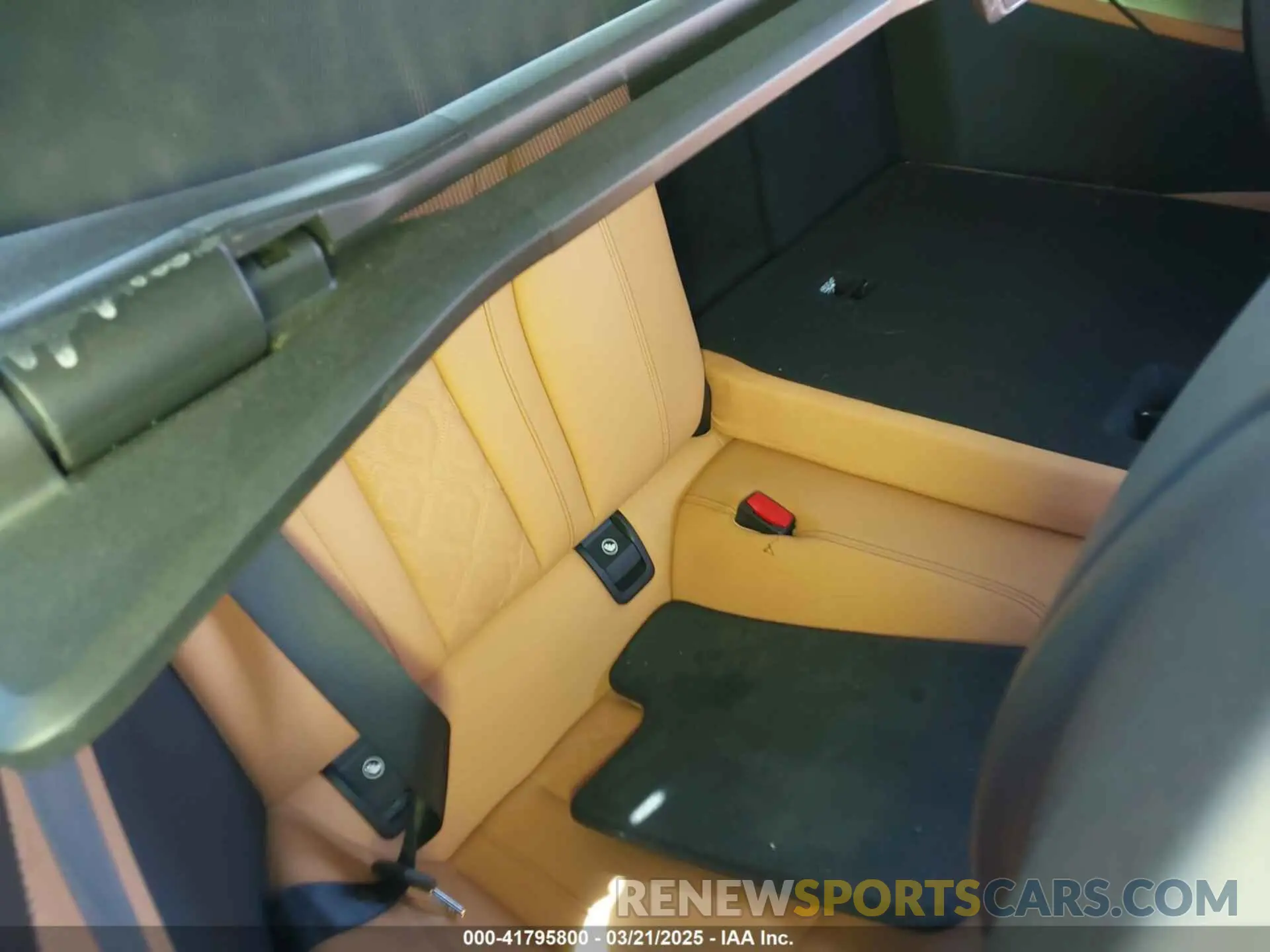 8 Фотография поврежденного автомобиля WBSDZ0C07LBM09505 BMW M8 2020