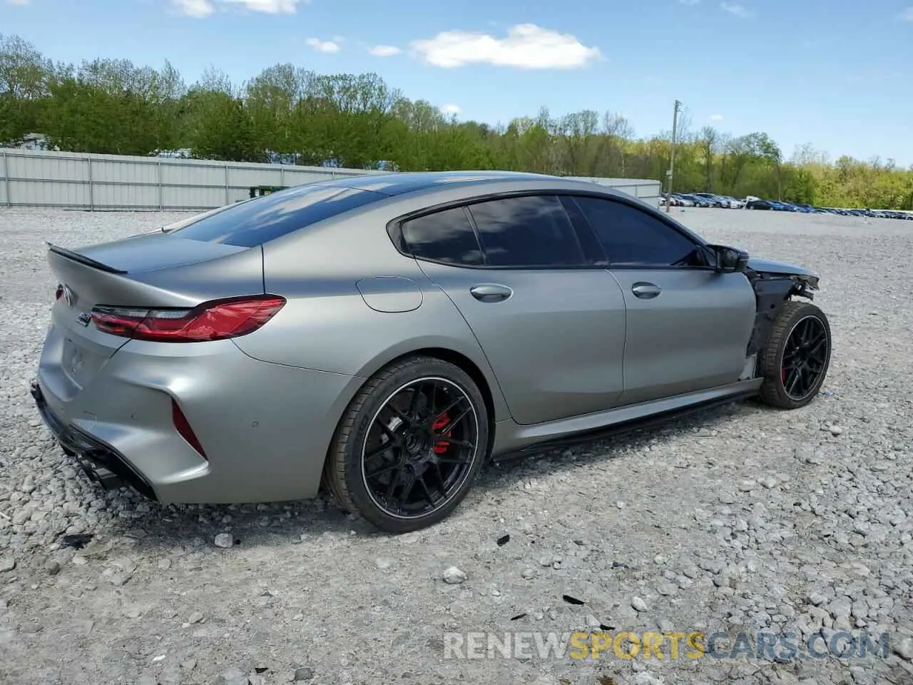 3 Photograph of a damaged car WBSGV0C03LCE23018 BMW M8 2020