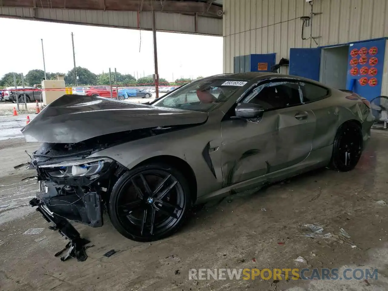 1 Photograph of a damaged car WBSAE0C00NCH03231 BMW M8 2022