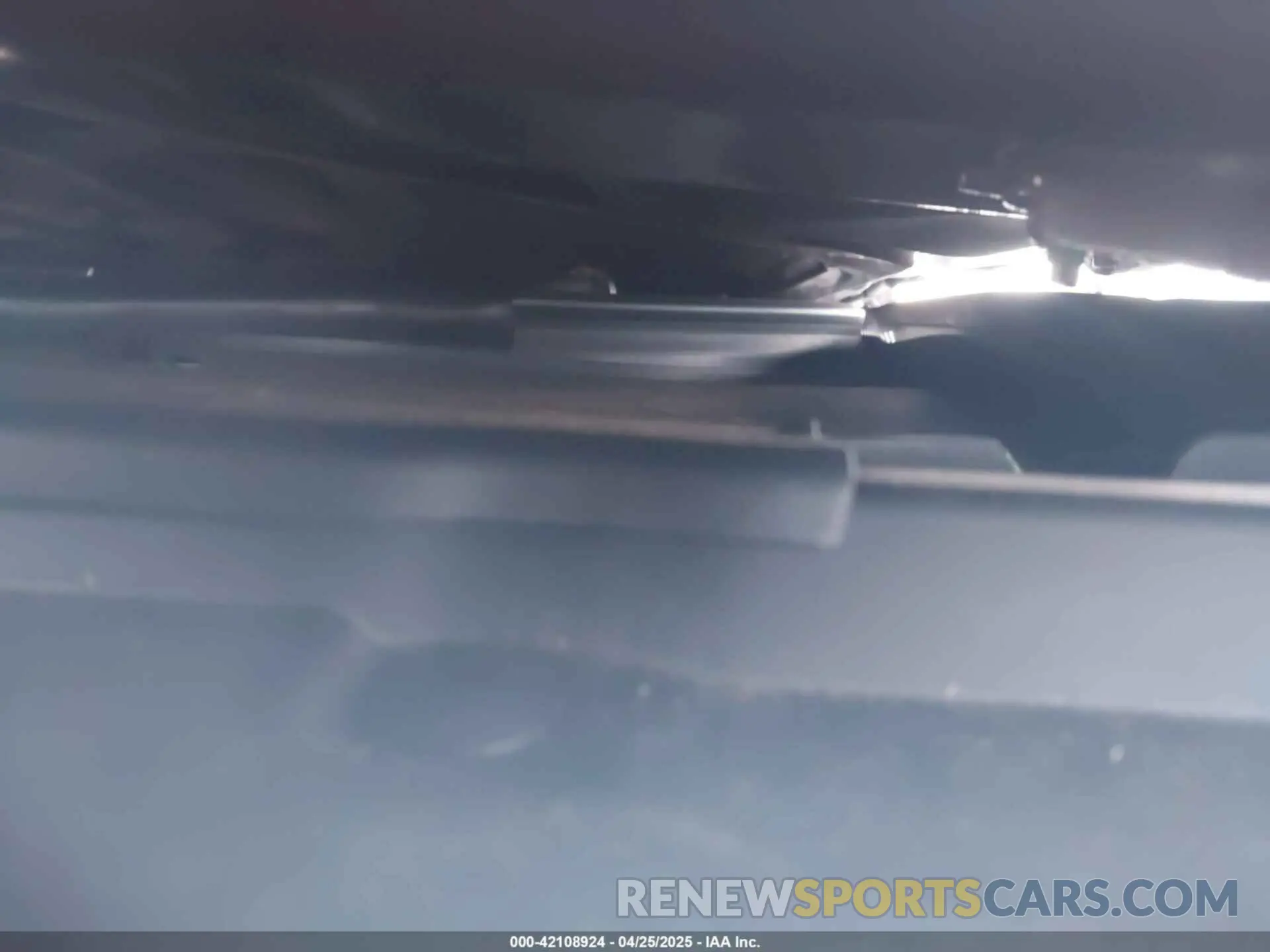 10 Photograph of a damaged car WBSAE0C05NCJ03995 BMW M8 2022