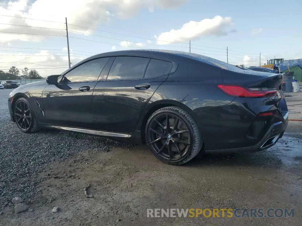 2 Фотография поврежденного автомобиля WBAGV8C02PCK67527 BMW M8 2023