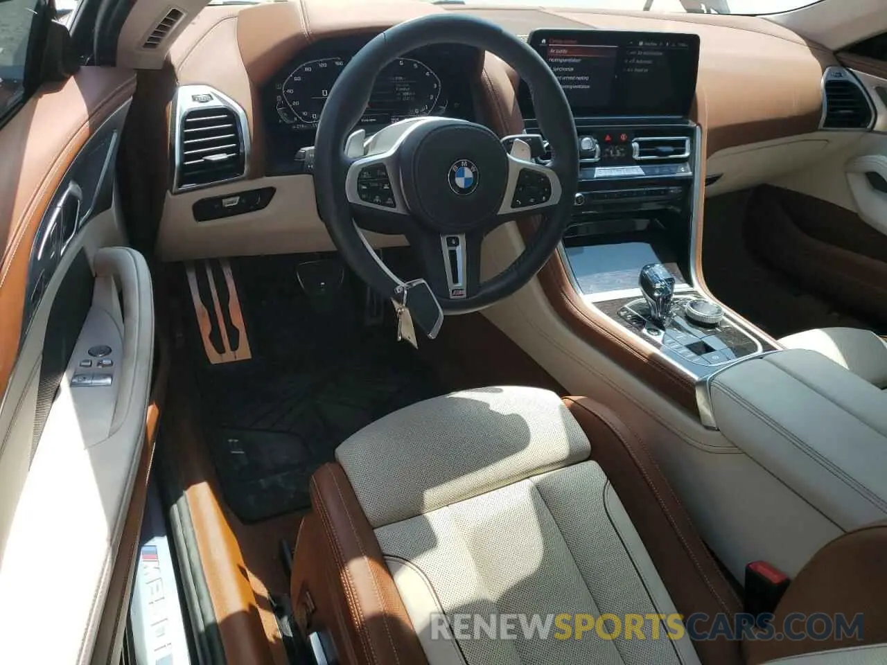 8 Фотография поврежденного автомобиля WBABC4C07RCP90022 BMW M8 2024