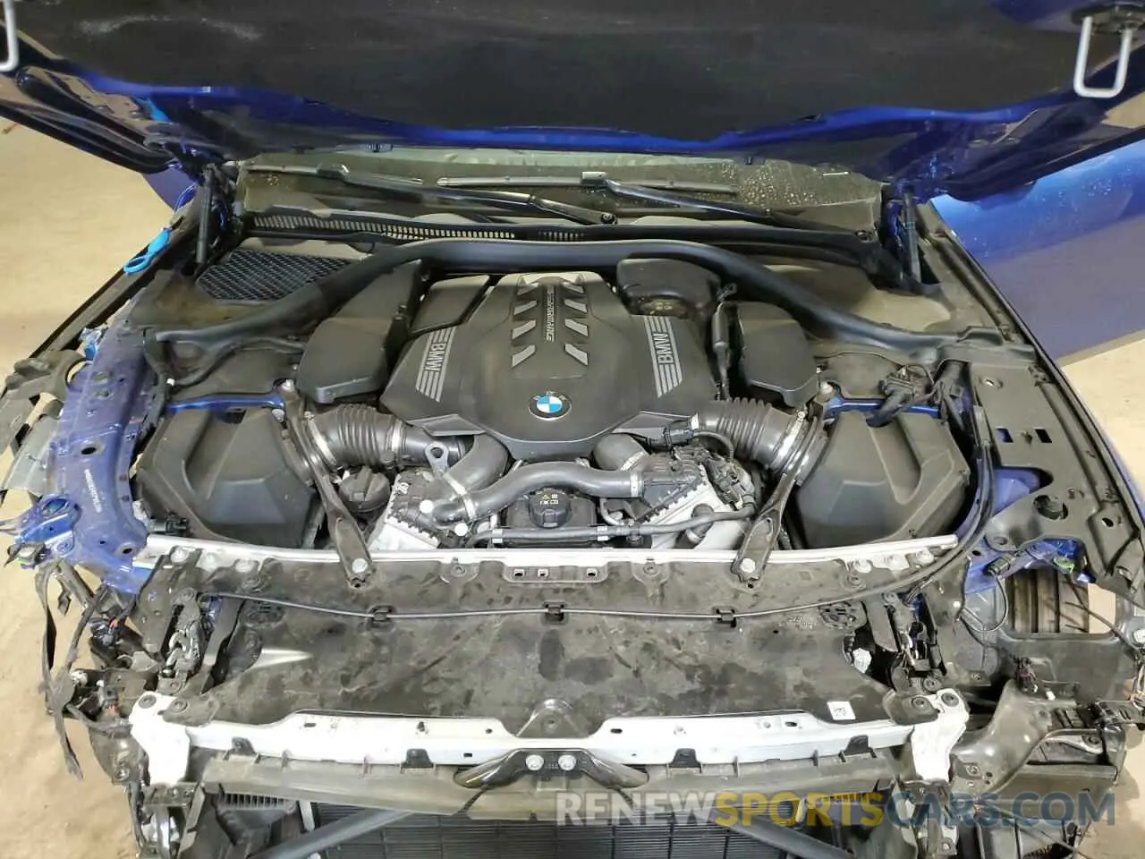 11 Фотография поврежденного автомобиля WBAGV8C07RCP90030 BMW M8 2024