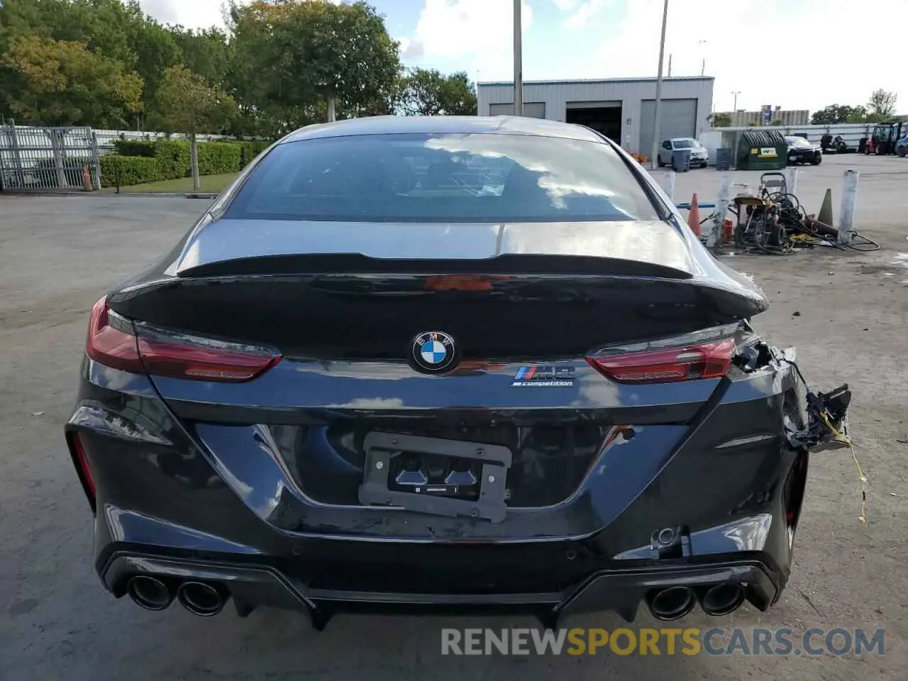 6 Фотография поврежденного автомобиля WBSGV0C09SCU29546 BMW M8 2025