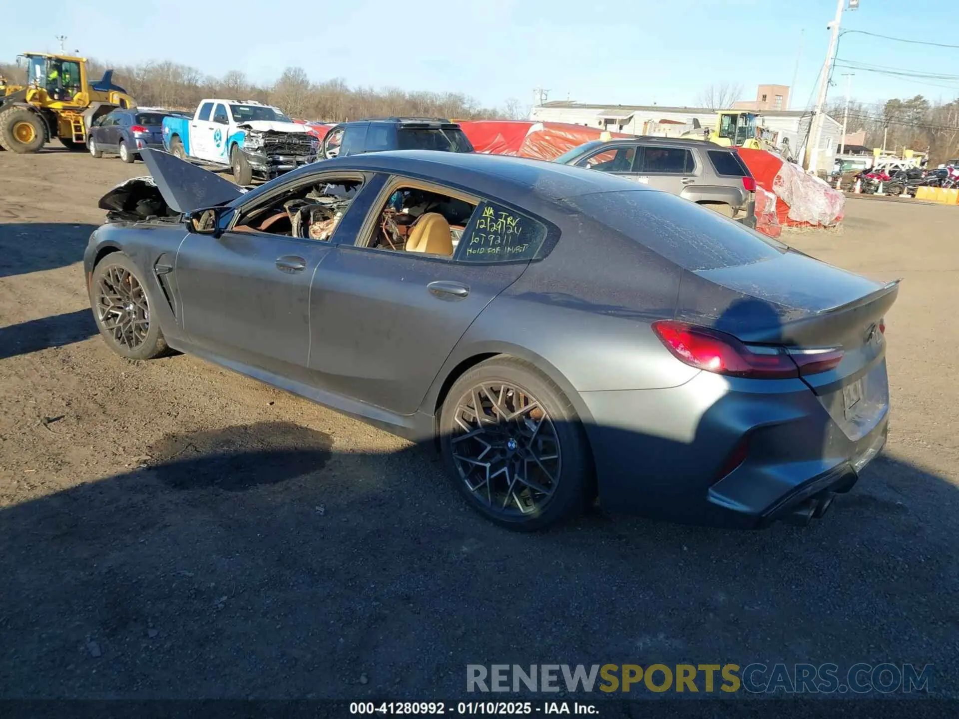 3 Фотография поврежденного автомобиля WBSGV0C07MCF55040 BMW M8 GRAN COUPE 2021