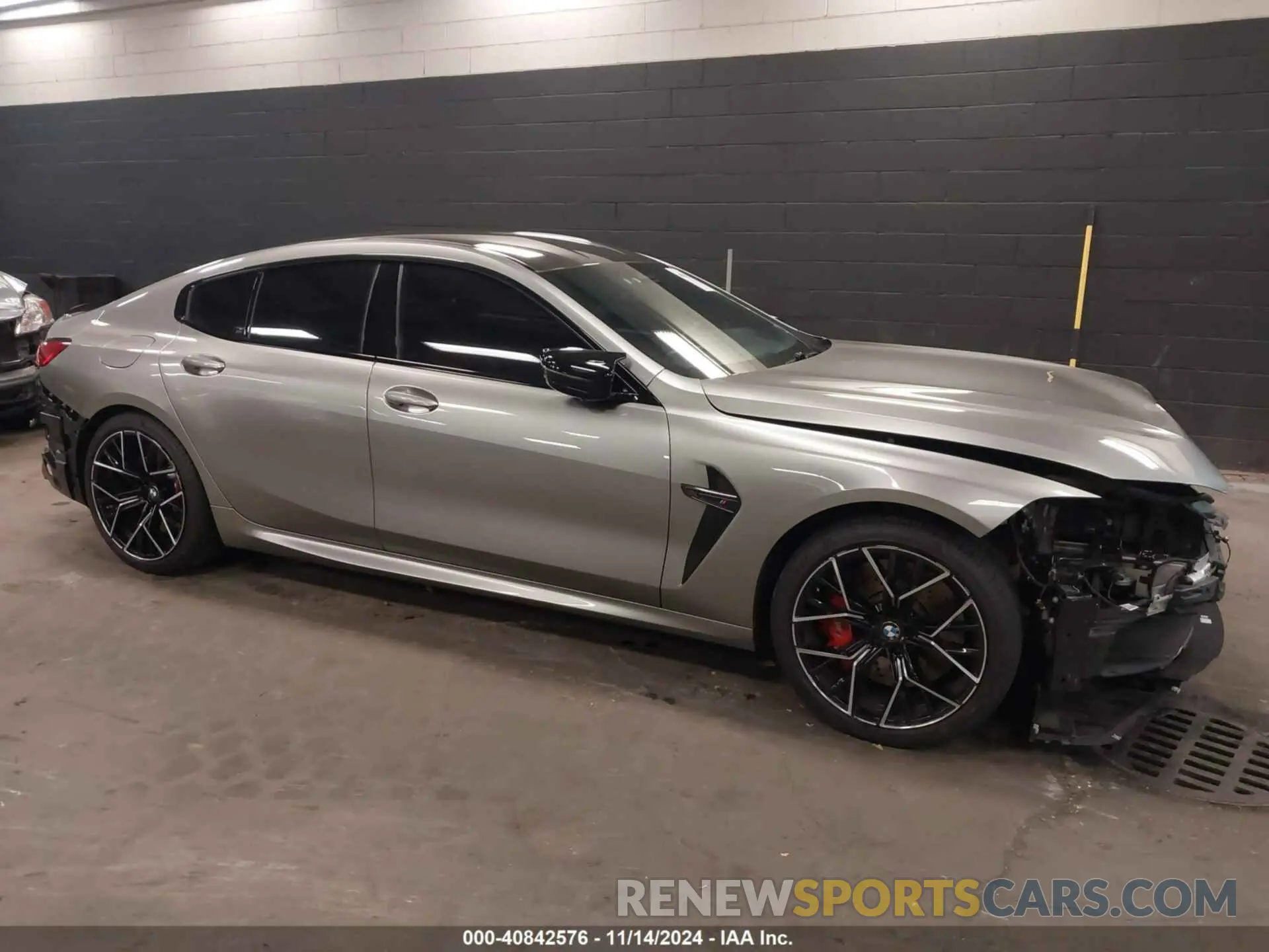 1 Photograph of a damaged car WBSGV0C02NCJ62612 BMW M8 GRAN COUPE 2022